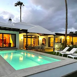 Vista Del Mar - Oceanfront Luxury With Private Pool Costa Teguise